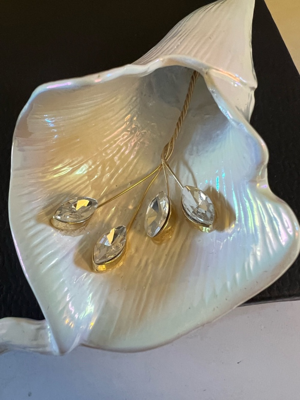 Betsey Johnson Gold-Tone Crystal Floral Calla Necklace - White and Gold & Green - Picture 3 of 16